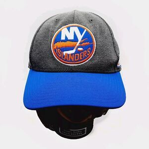 New York Islanders Triple Sewn Patch Fitted CCM NHL Cap Hat Fitmax 70 Size S/M